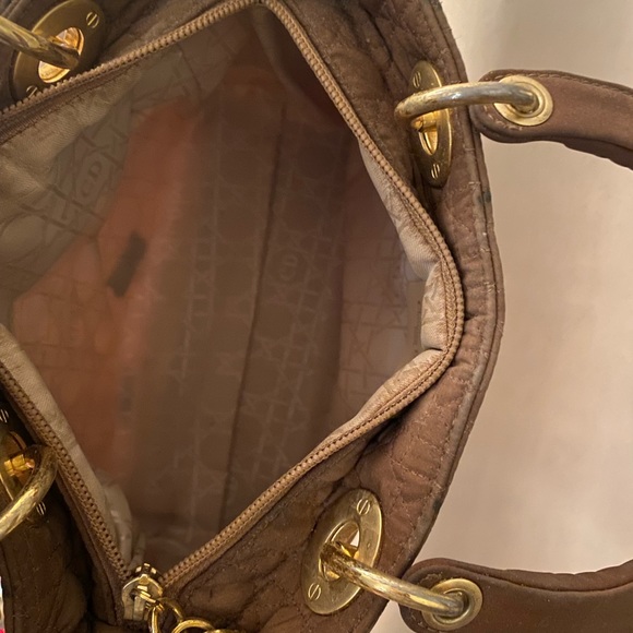 Lady Dior - Picture 2 of 6